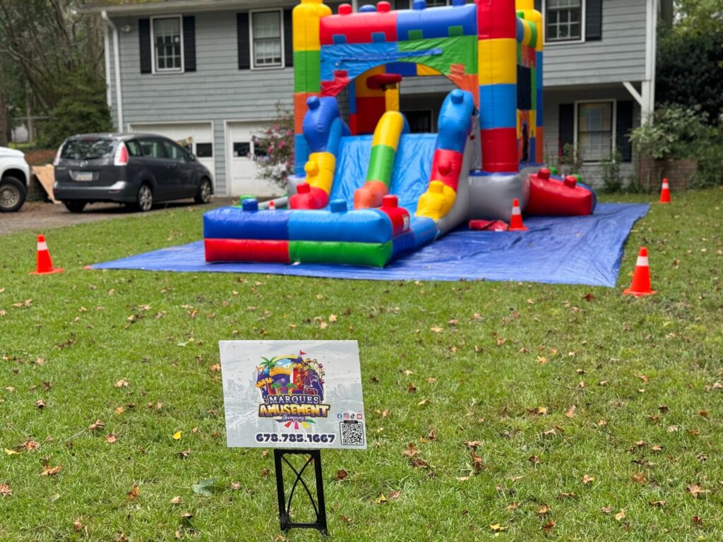 Bounce house rentals and water slide rentals in Fayetteville, GA for a backyard party